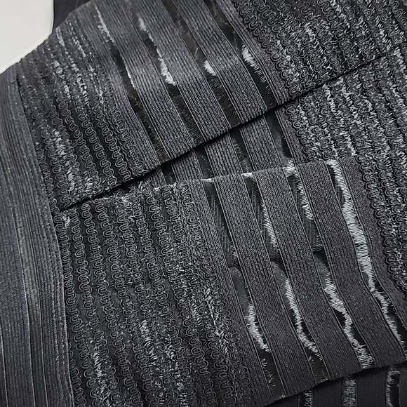 TORRID ALINE BLACK SKIRT/ SIZE 0 ( L/12) - Picture 14 of 14